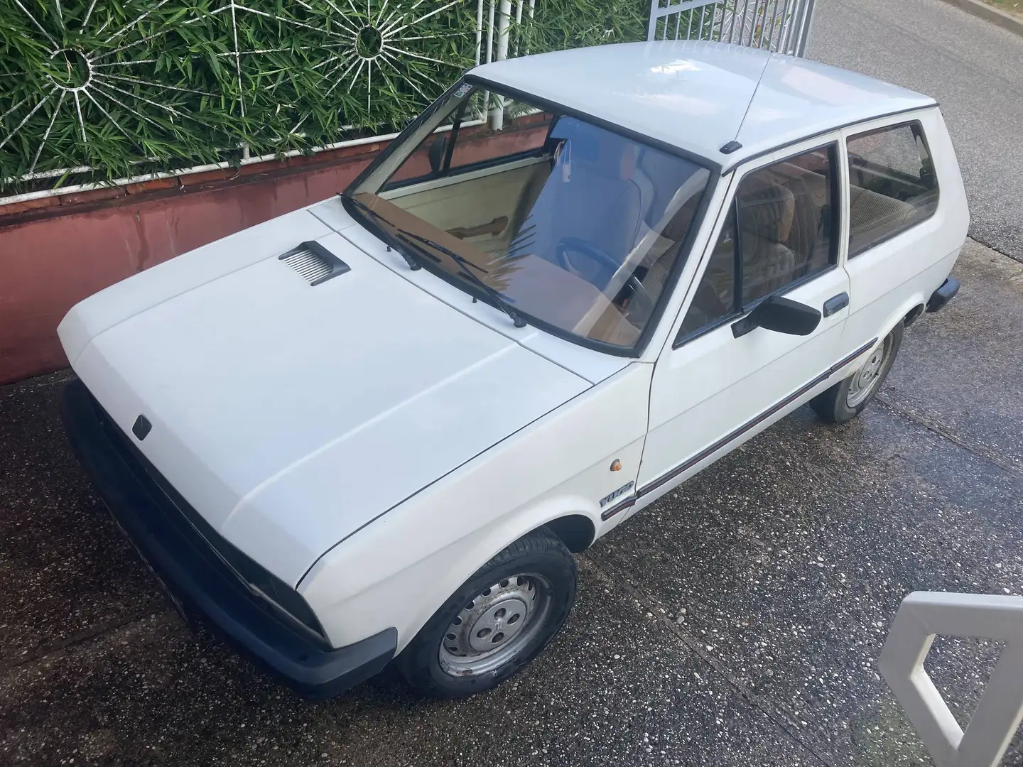 Zastava Yugo 45 Weiß - 2