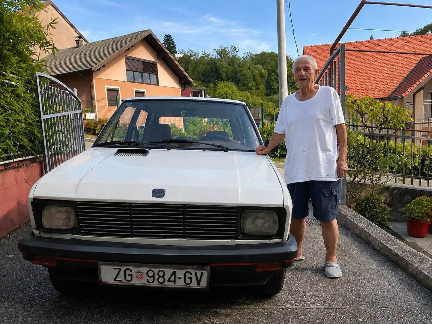 Zastava Yugo 45 Weiß - 1