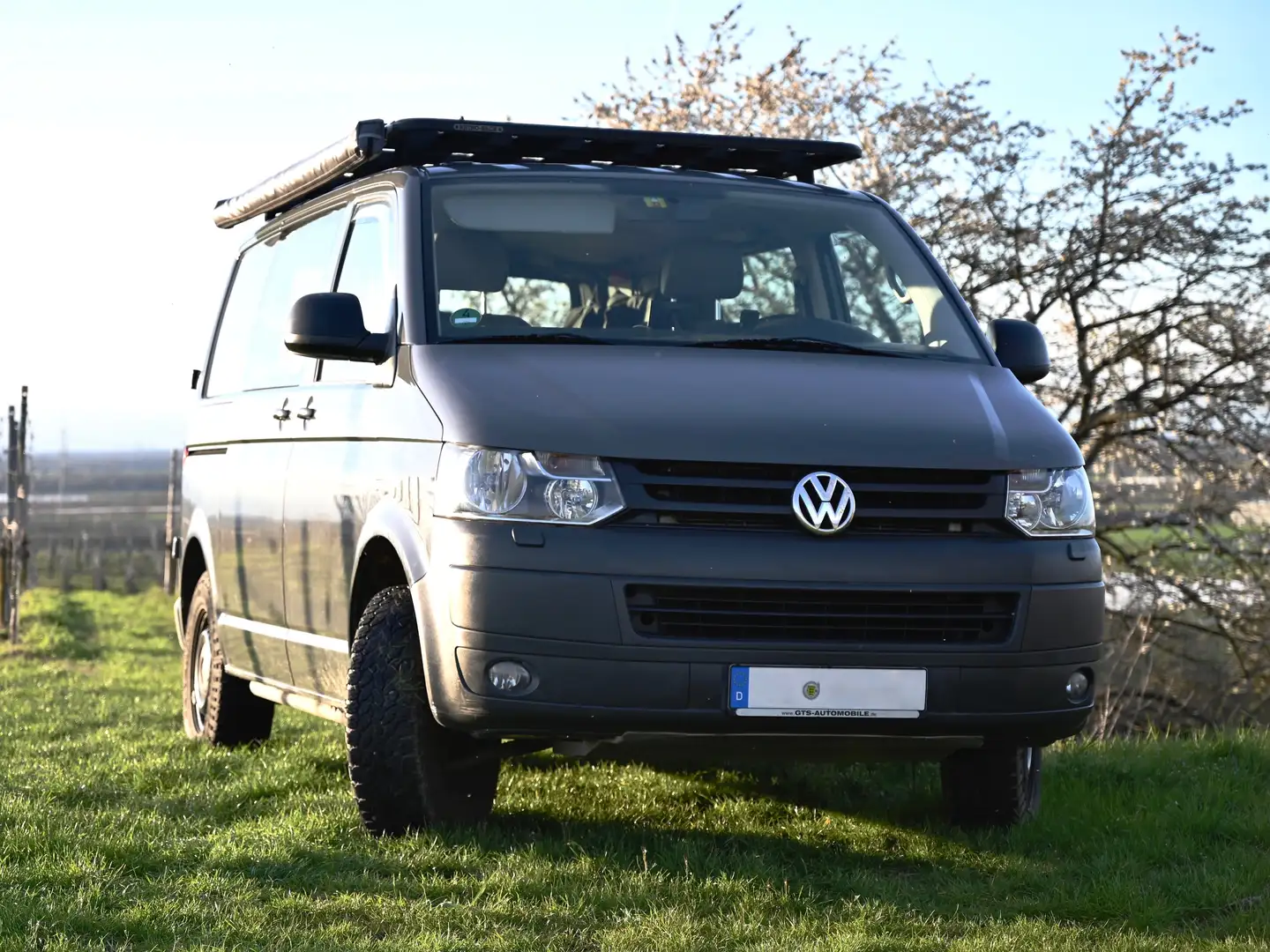 Volkswagen T5 Rockton Expedition Grijs - 1