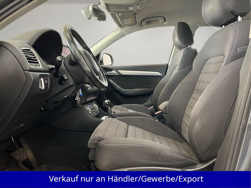 Audi Q3 2.0 TDI quattro 1.Hand Automatik AAC SHZ Navi — photo 9
