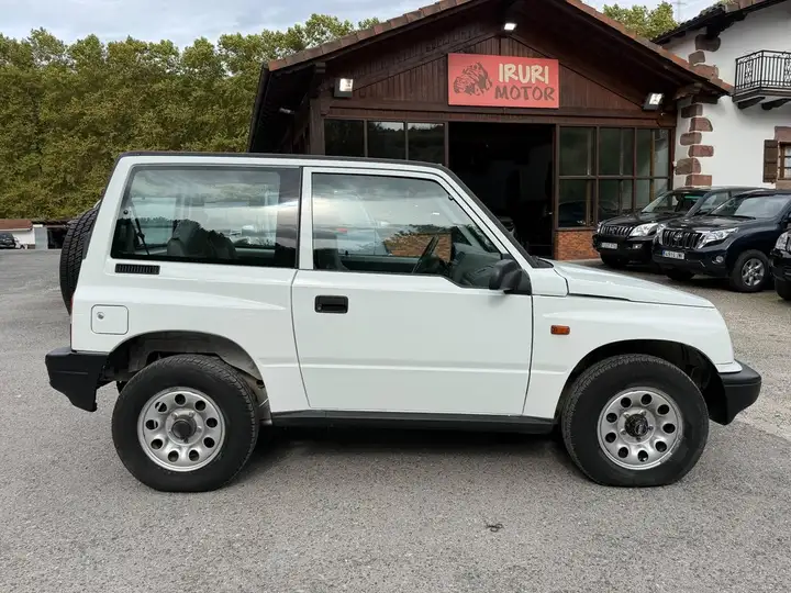 Suzuki Vitara 2.0 HDI Lujo T. Metalico 3p 2002