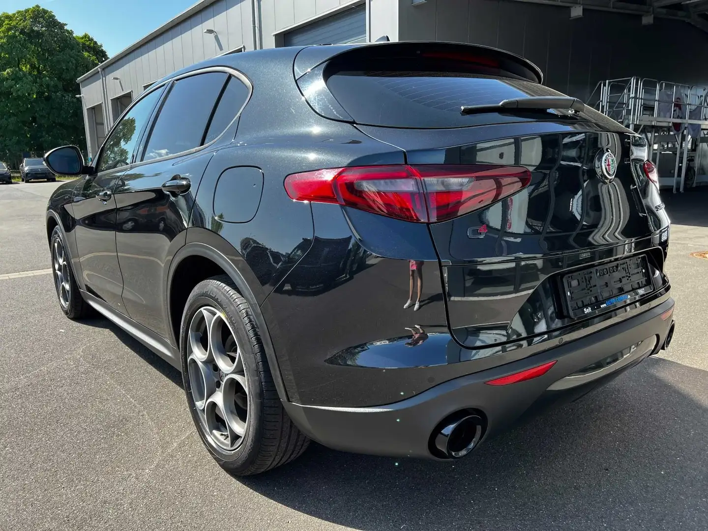 Alfa Romeo Stelvio Sprint Q4 2,2 Diesel AT NAV KAM SSD Noir - 2