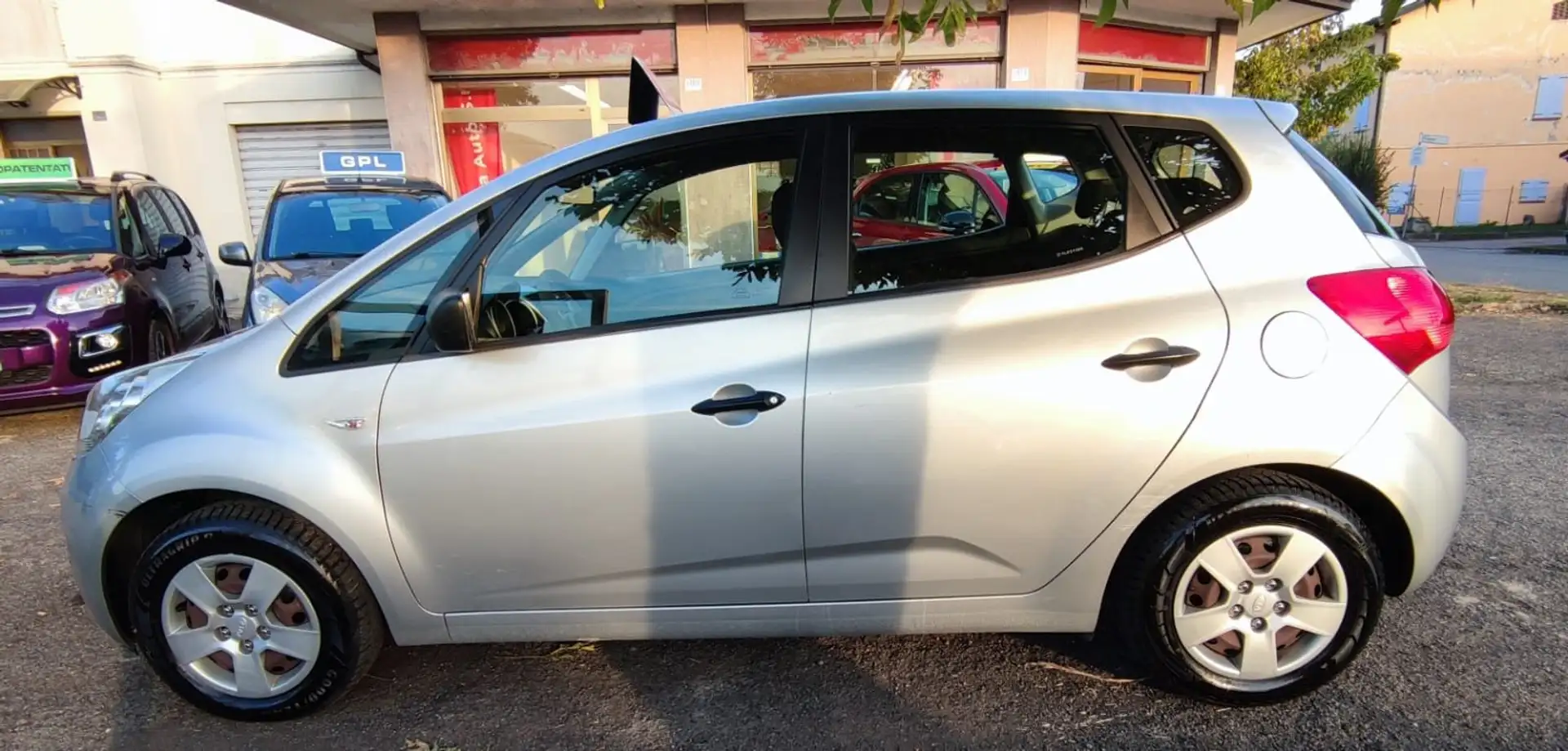 Kia Venga Venga 1.4 cvvt Active (EX easy) - 2