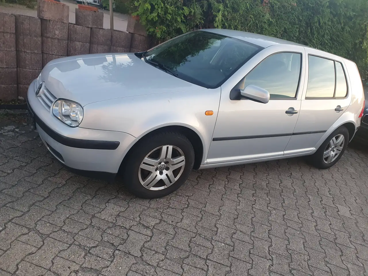Volkswagen Golf 1.6 Comfortline, foto 1