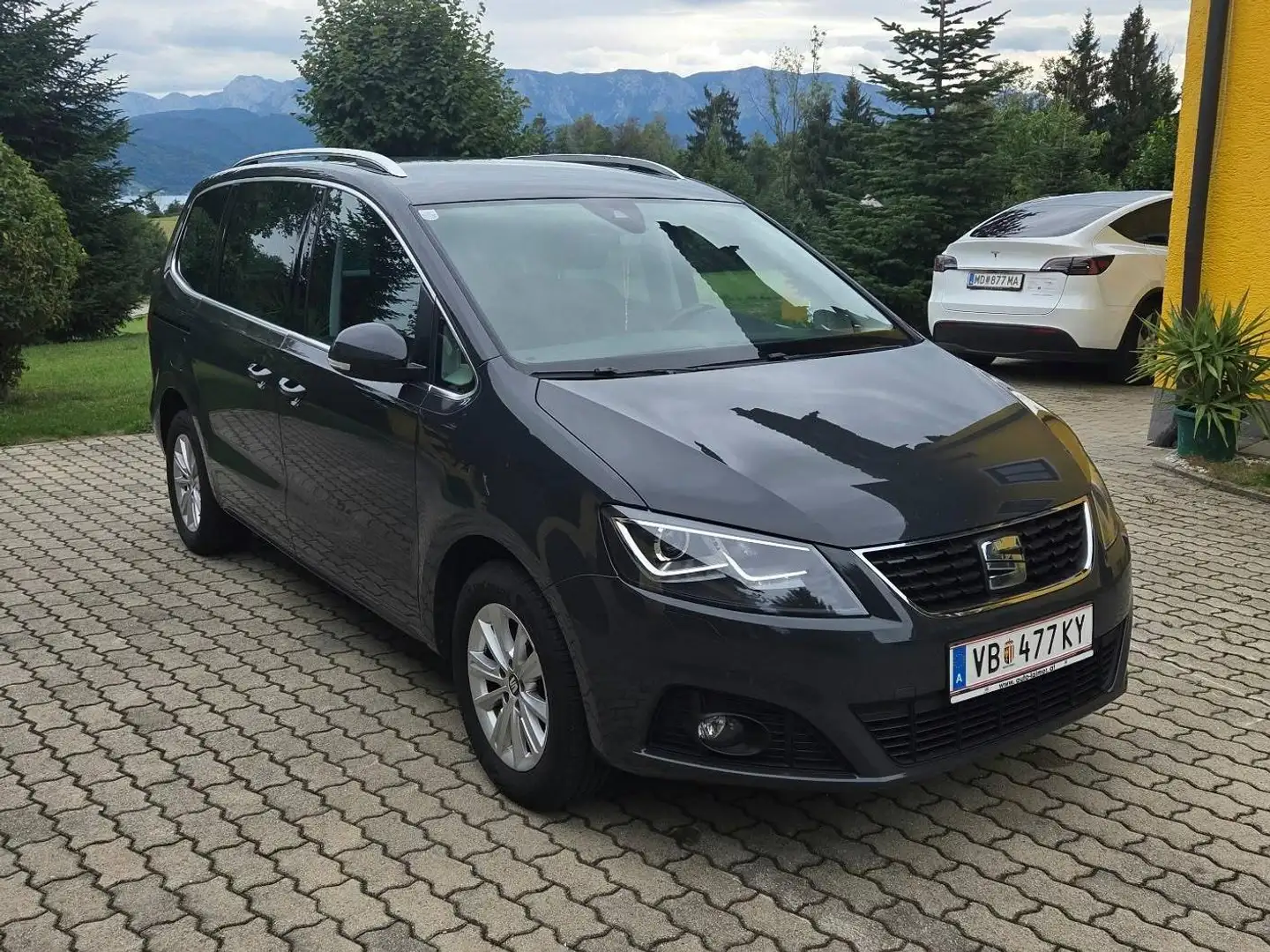 SEAT Alhambra Alhambra Reference 2,0 TDI Reference Grau - 1
