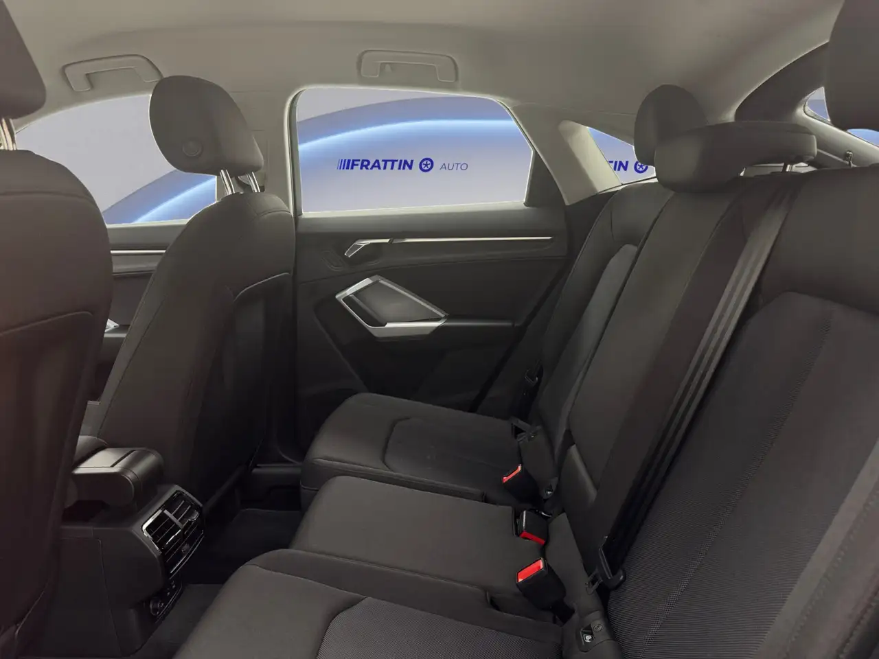 Audi Q3 SPB 45 TFSI e S tronic Business Plus, миниатюра 20