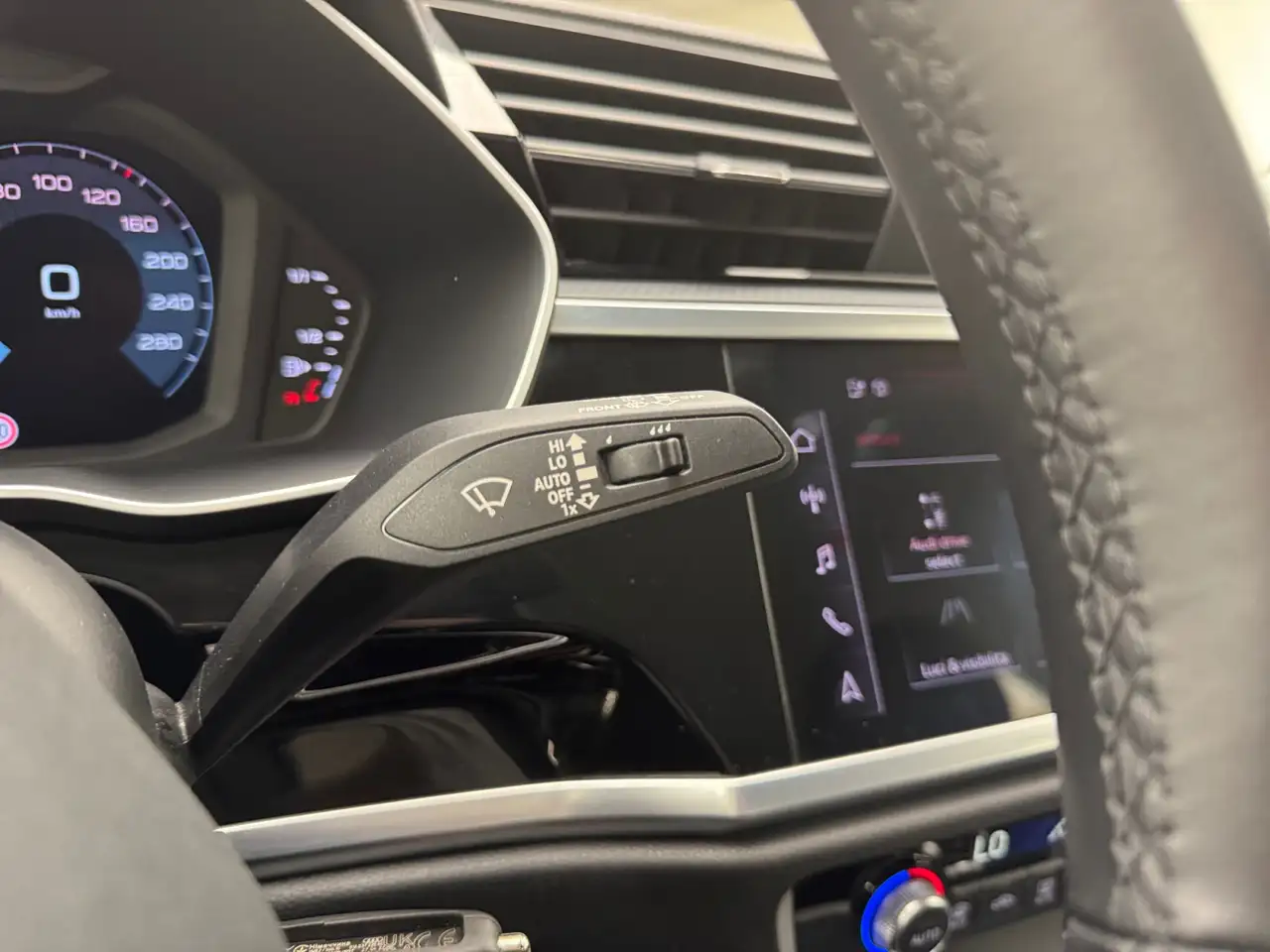 Audi Q3 SPB 45 TFSI e S tronic Business Plus, миниатюра 17