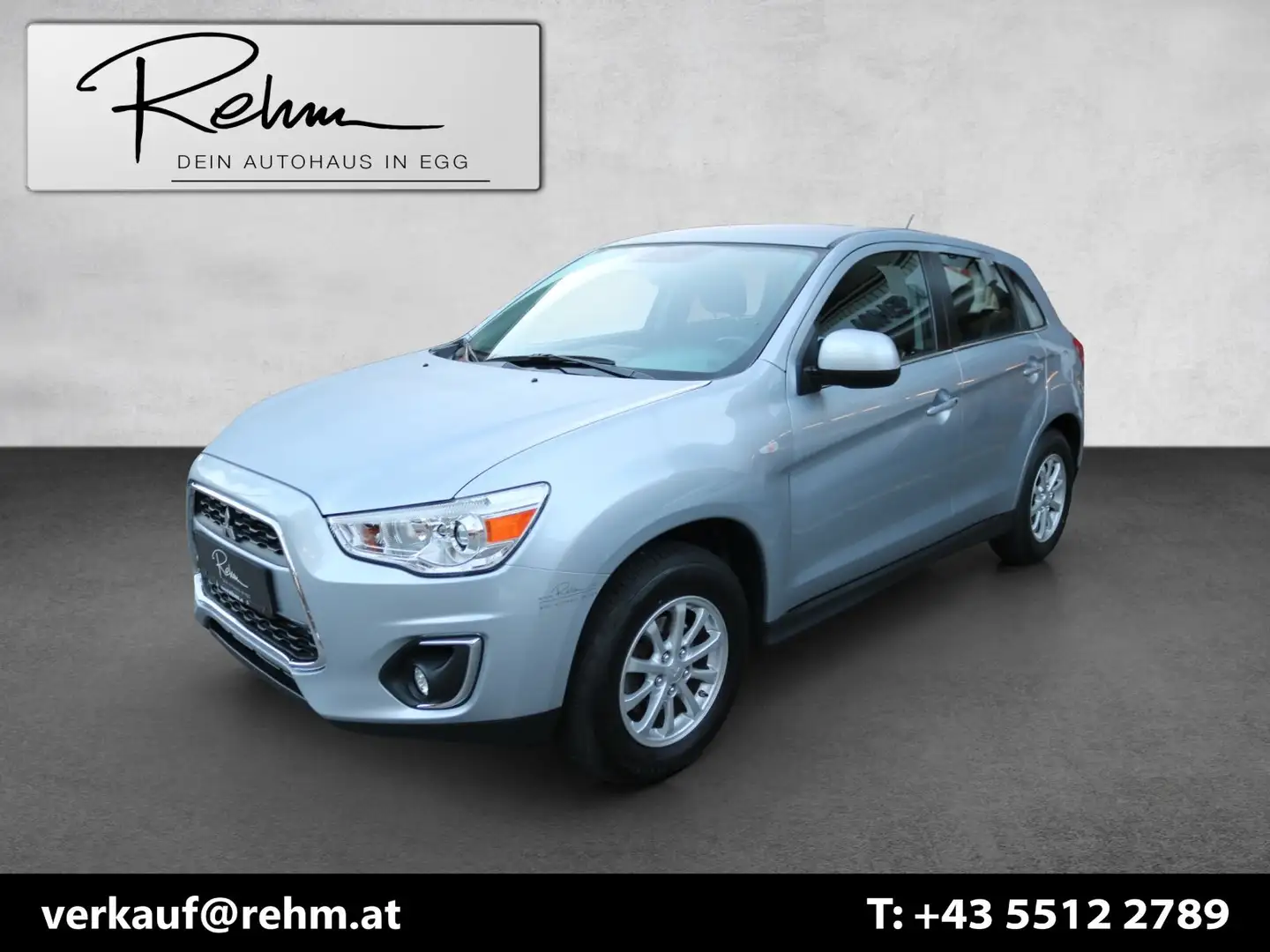 Mitsubishi ASX ASX 1,8 DI-D Invite Comfort 4WD AHK Silber - 1