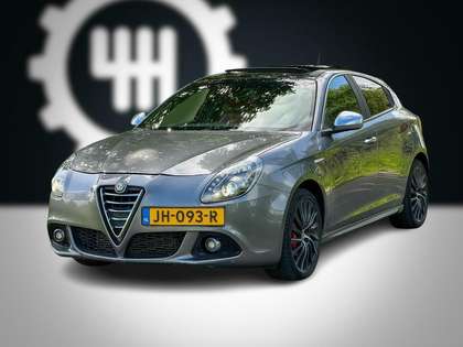 Alfa Romeo Giulietta 2.0 JTDm Exclusive 177PK | AUTOMAAT | PANO | VOL O