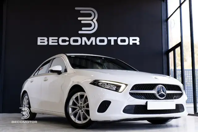 Mercedes-Benz A 180 Sedán d