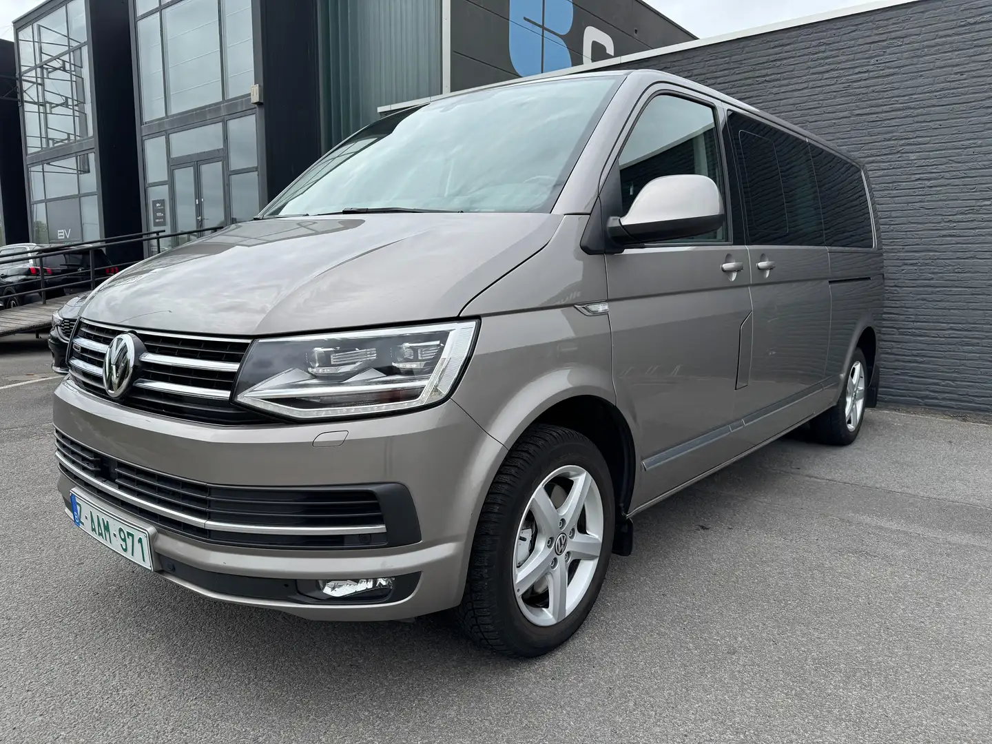 Volkswagen T6 Caravelle 2.0 TSi 4M BMT Highline DC Lichte vracht/BTW/Full Plateado - 1