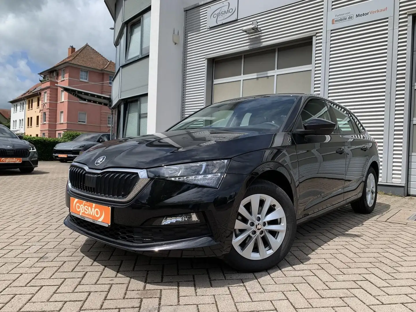 Skoda Scala 1.5TSI Ambition AHK+Sitzhzg+Temp+PDC Schwarz - 1