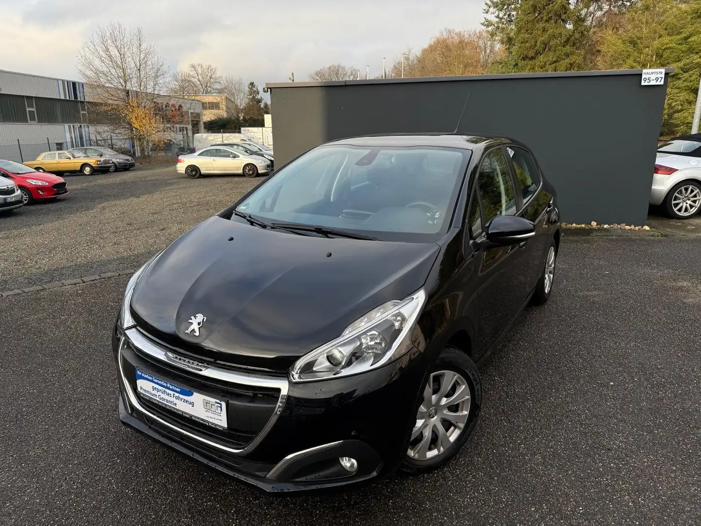 Peugeot 208 Active *Zahnriemen + Inspektion Neu* Zwart - 1