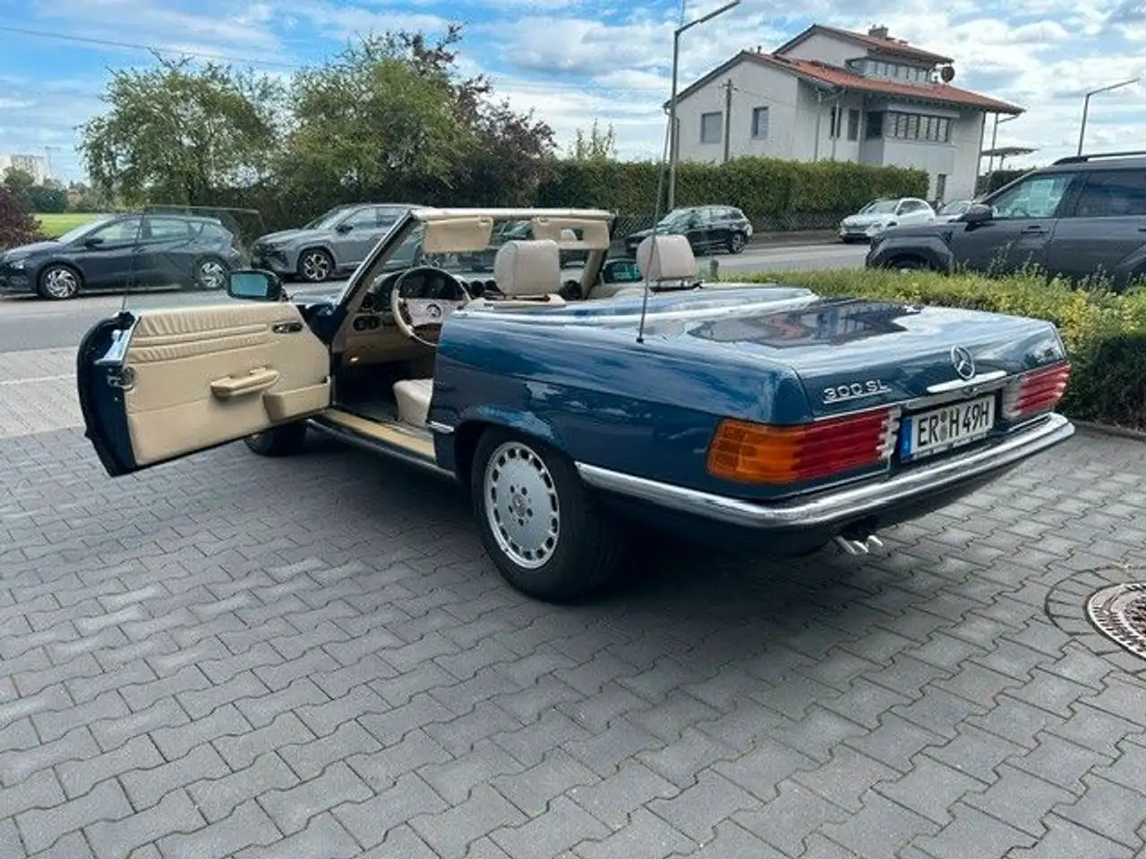 Mercedes-Benz 300 SL R107 Klima Navi Hardtop Fond nur 79400 km, foto 8