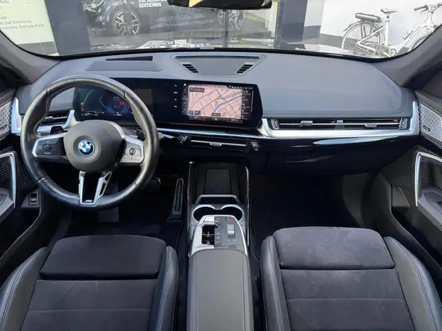 BMW X1 view 3