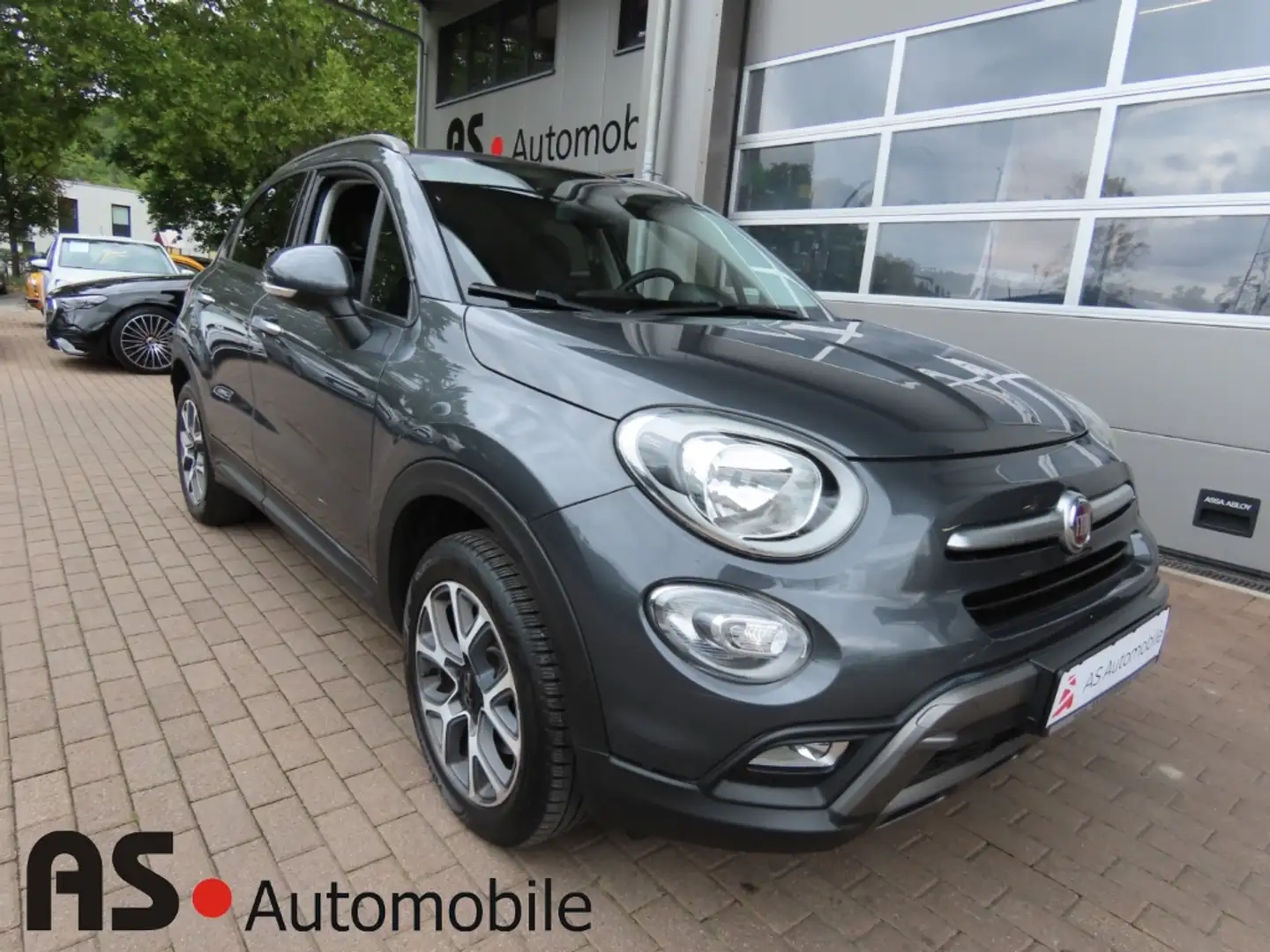 Fiat 500X Cross 1.4 MultiAir 2.Hd*Navi*Temp*SHZ*PDC Grau - 1