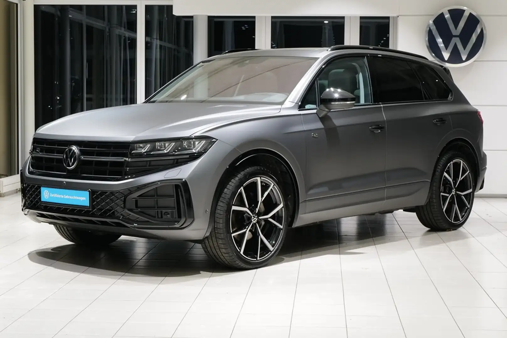 Volkswagen Touareg 3.0TDI R-Line Black Style Pano StdHz HuD 360 Dy... Grau - 2