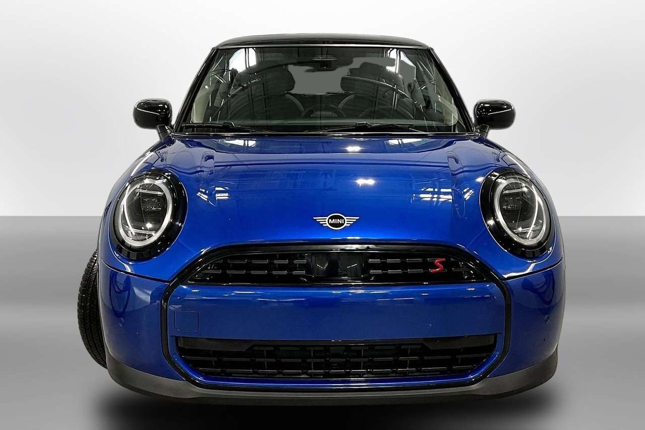 2026 MINI 3 Door Base Premier Package / Ensemble Premier — снимка 1