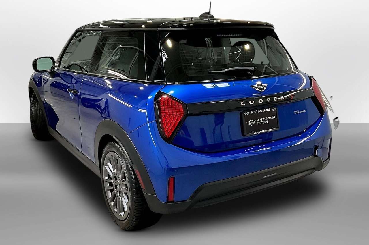 2026 MINI 3 Door Base Premier Package / Ensemble Premier — снимка 1