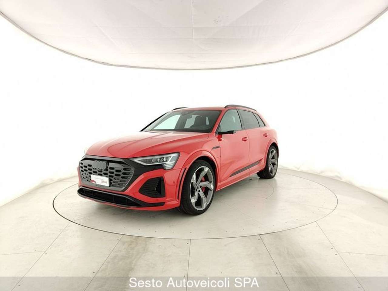 Audi SQ8 e-tron SQ8 e-tron sport attitude - HEAD UP+MATRIX LED