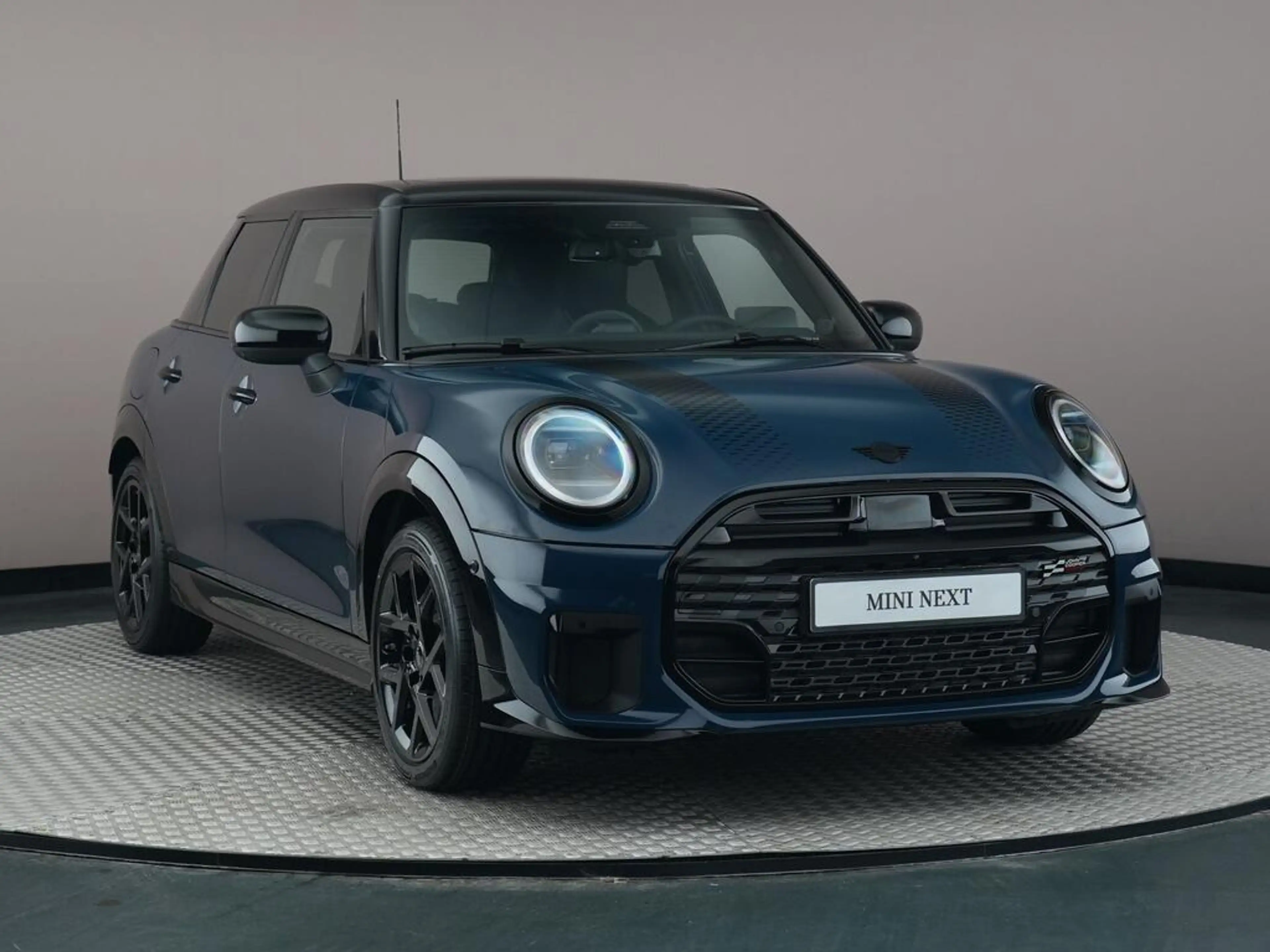 MINI Cooper S 5-Deurs 2.0 John Cooper Works XL — photo 3