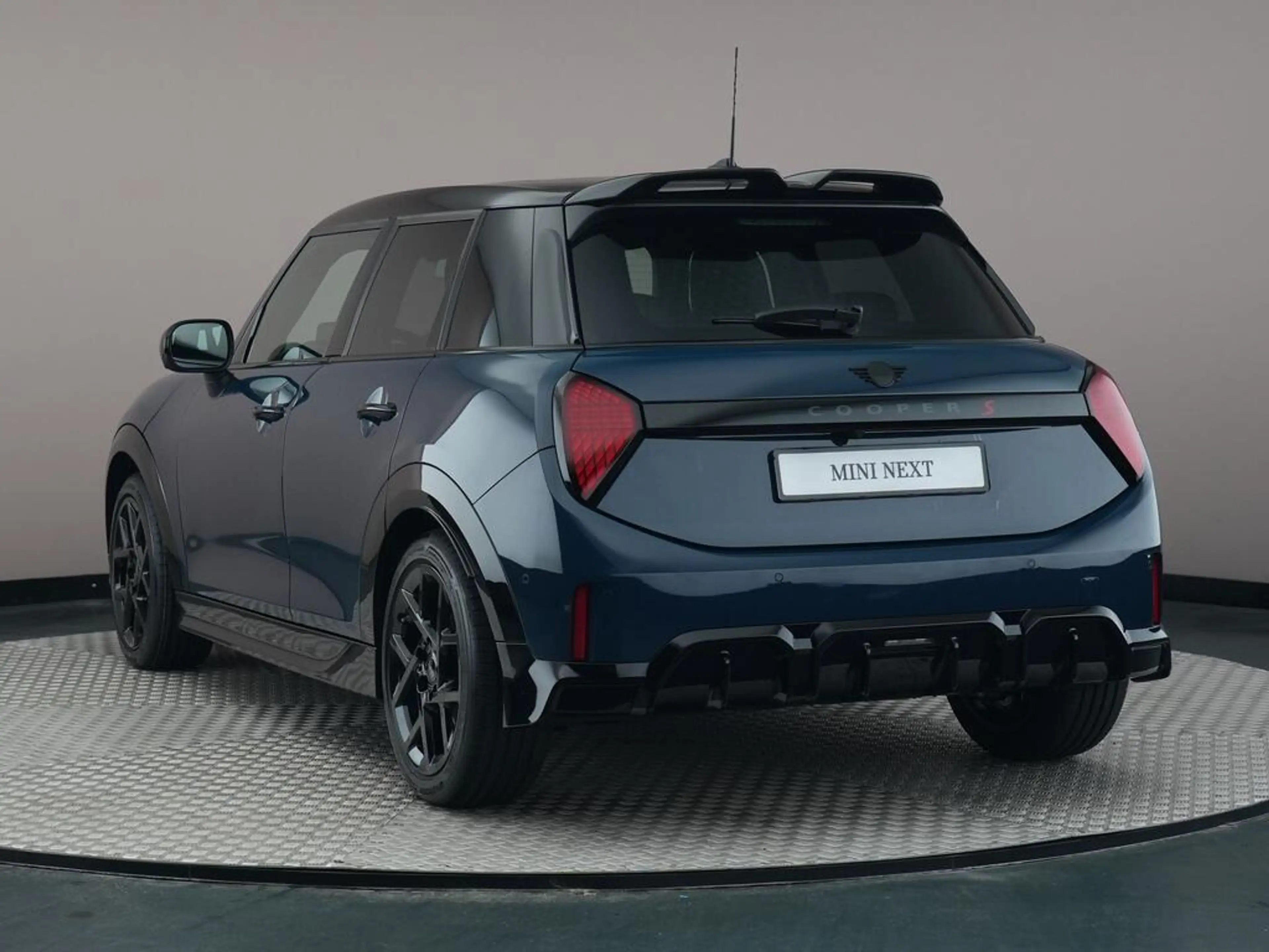 MINI Cooper S 5-Deurs 2.0 John Cooper Works XL — photo 10