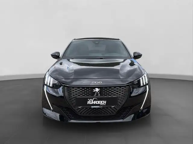 Peugeot 208 view 6