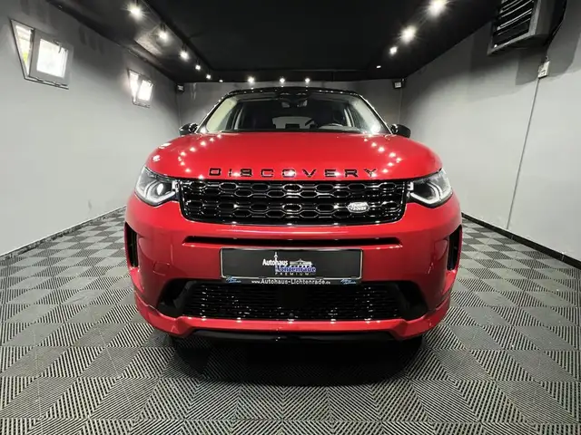 Land Rover Discovery Sport view 6