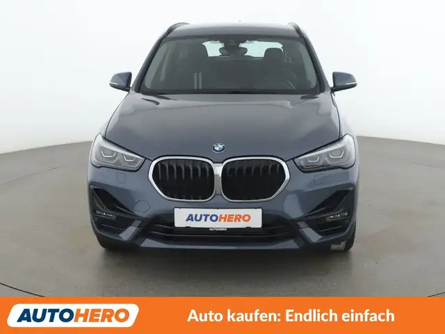 BMW X1 view 9