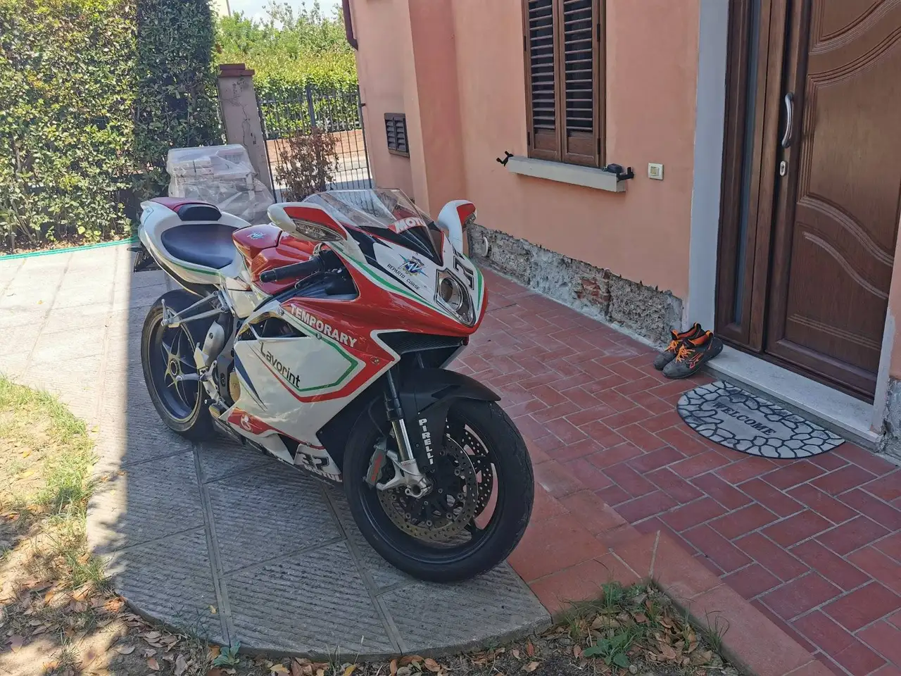 MV Agusta F4 1000