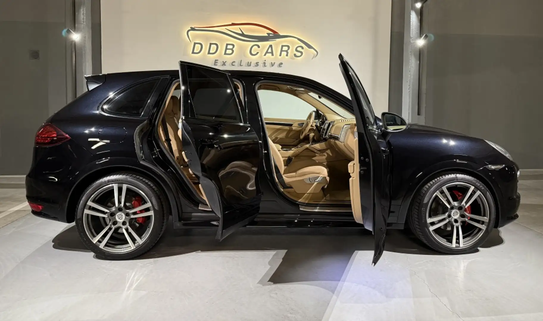 Porsche Cayenne Diesel Aut. Negro - 2