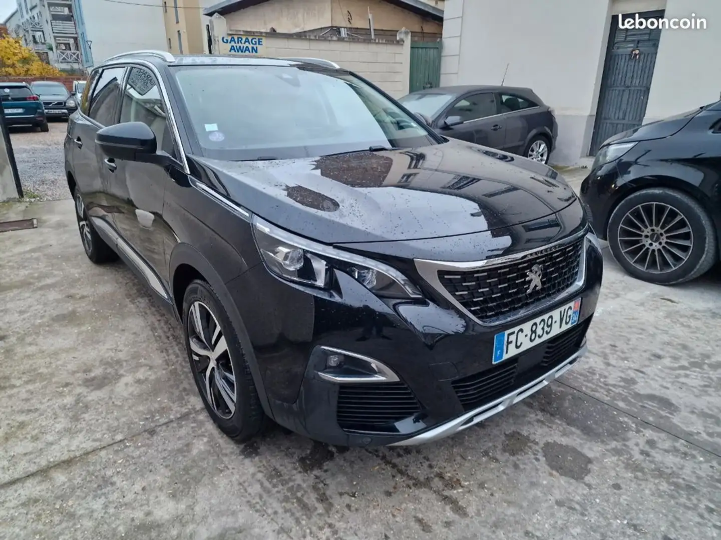 Peugeot 5008 essence 130ch automatique eat8 s&s allure 7places Noir - 2
