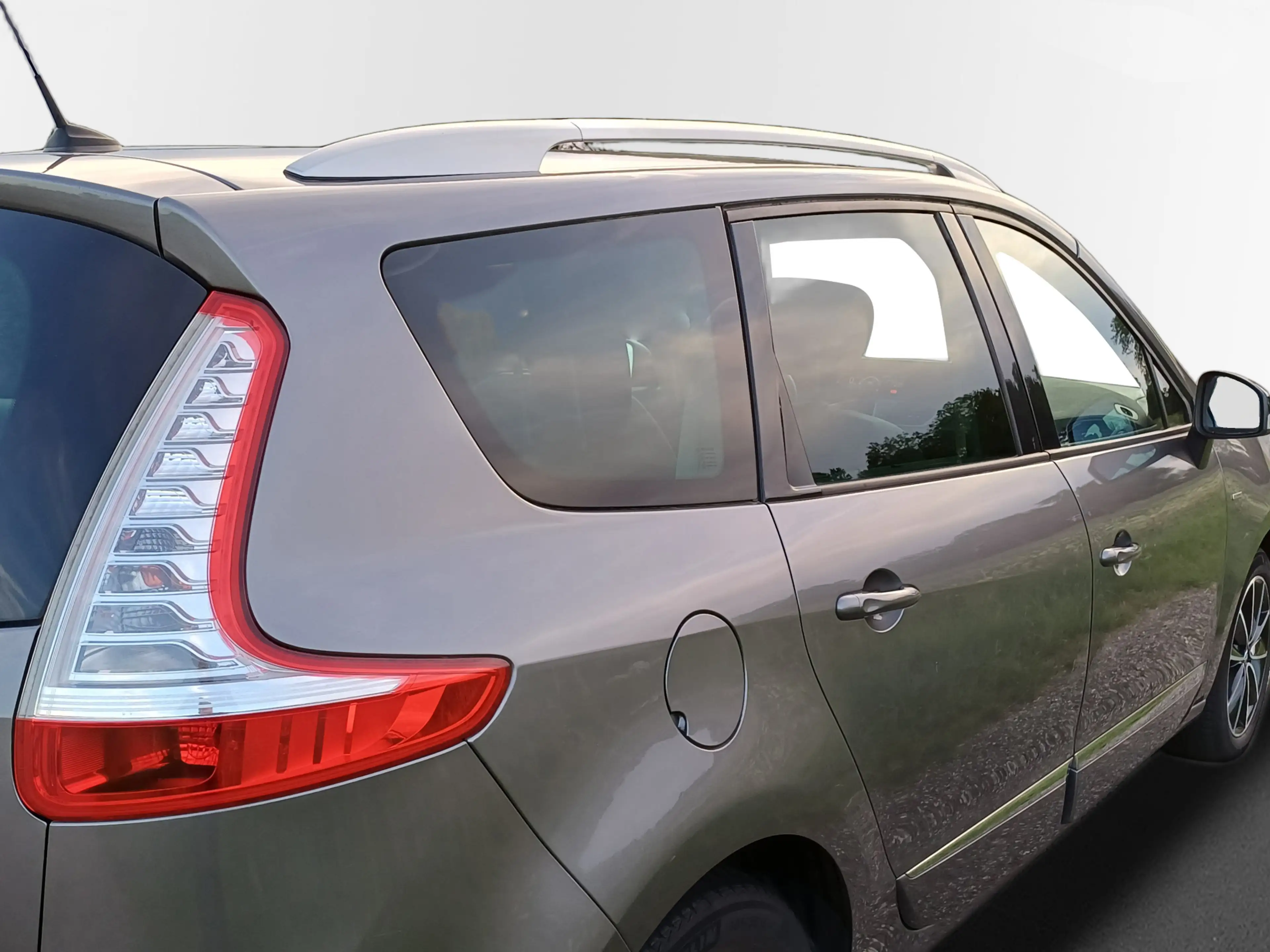 Renault Grand Scenic 2.0 Bose 7-Pers. /Uniek 2.0!/Goed onderhouden!/ Bo — photo 12