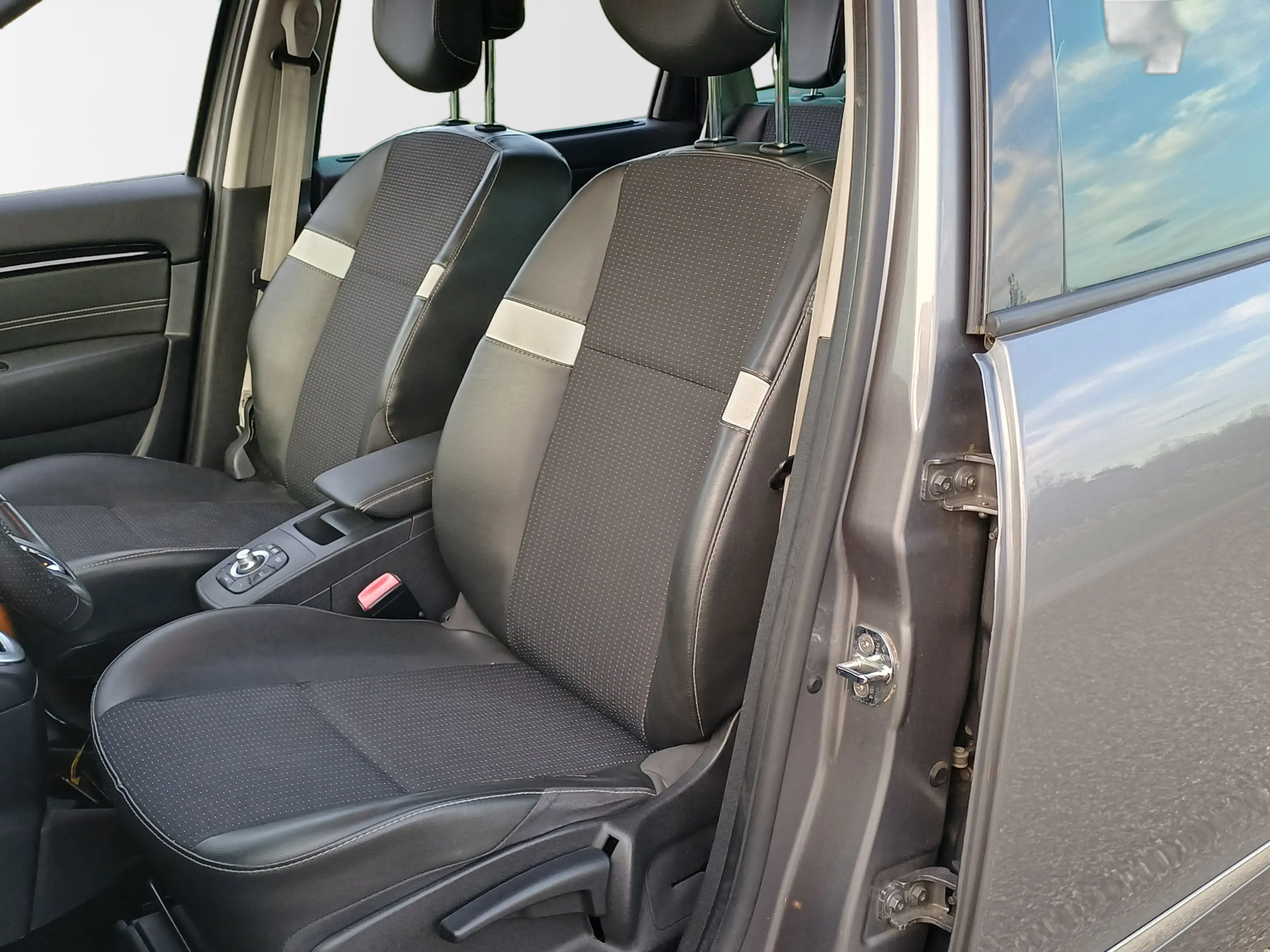 Renault Grand Scenic 2.0 Bose 7-Pers. /Uniek 2.0!/Goed onderhouden!/ Bo — photo 2
