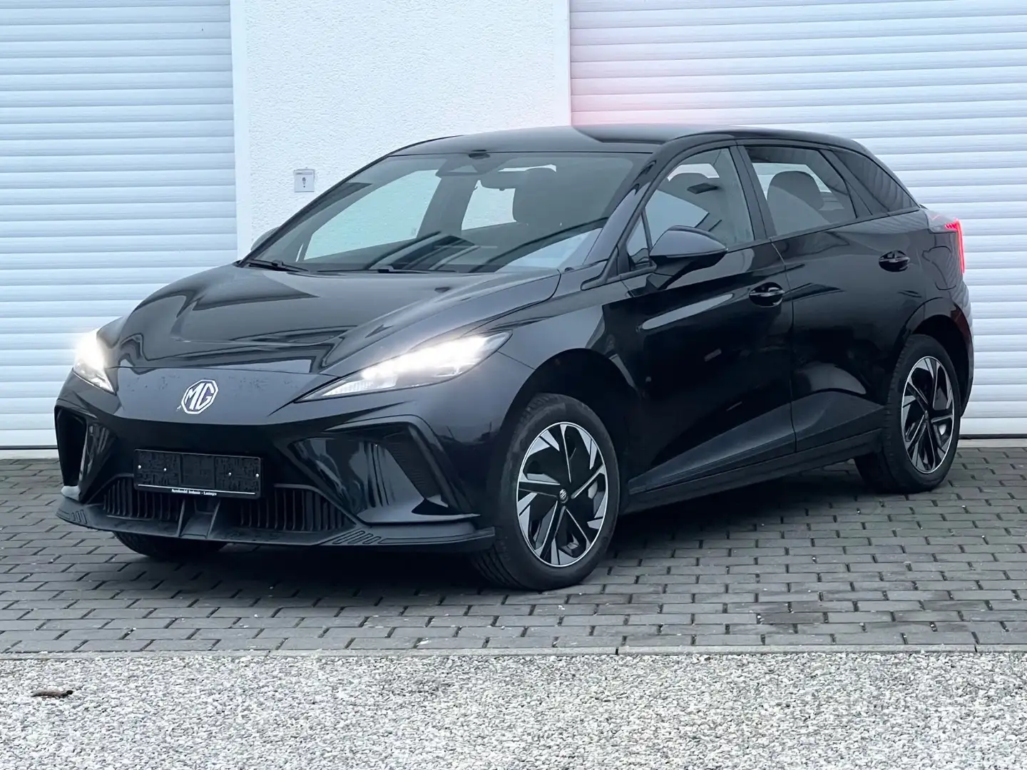 MG MG4 EV LED Sitzheizung CarPlay ACC Parktroni 17" Schwarz - 1