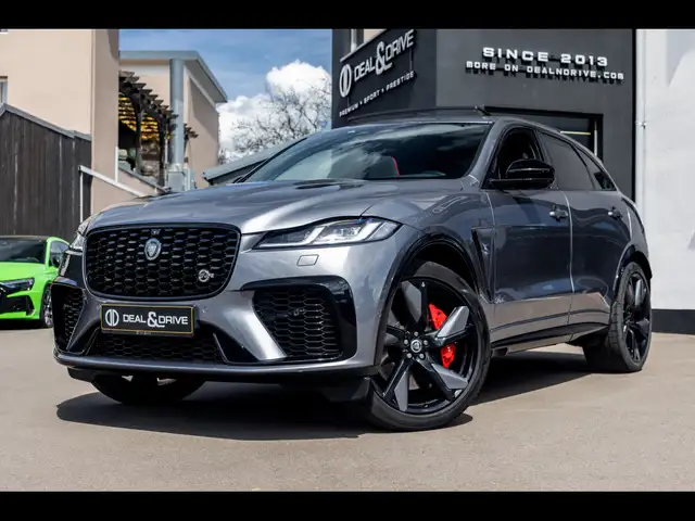 Jaguar F-Pace P550 SVR°WARRANTY 1/29°AHK°PANO°CARBON°MERIDIAN
