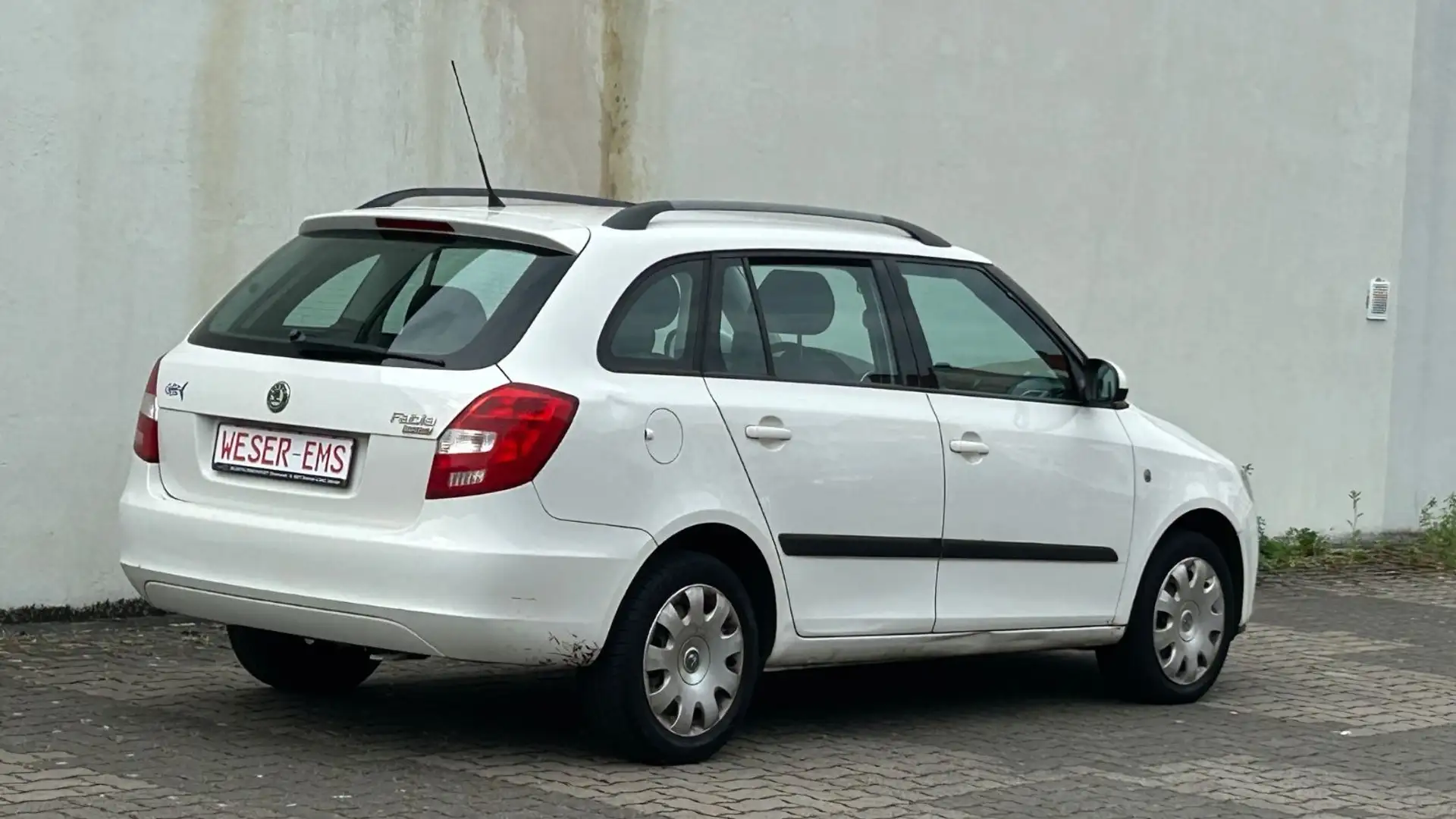 Skoda Fabia Combi 1,9 TDi Ambiente Klima R/CD eFH ZV Wit - 2