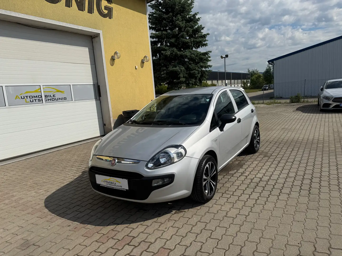 Fiat Grande Punto Grande Punto 1,2 EVO Silber - 2