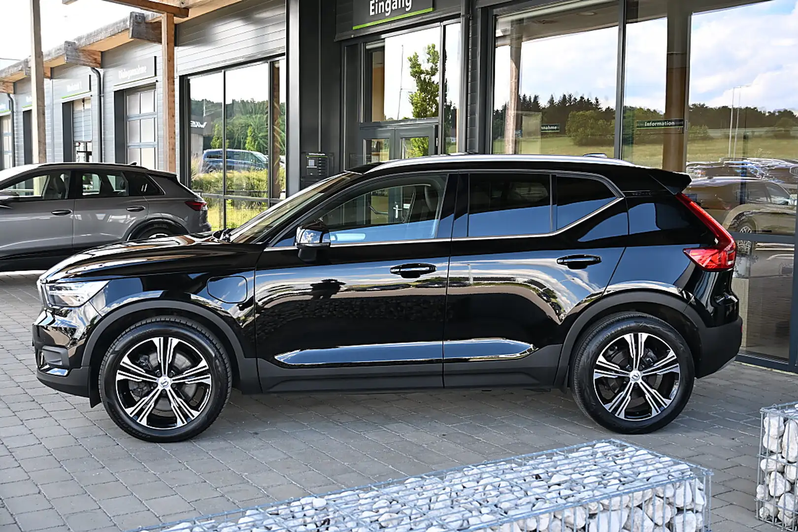 Volvo XC40 T5 Recharge PHEV Inscription Expression ACC, AH... Schwarz - 2