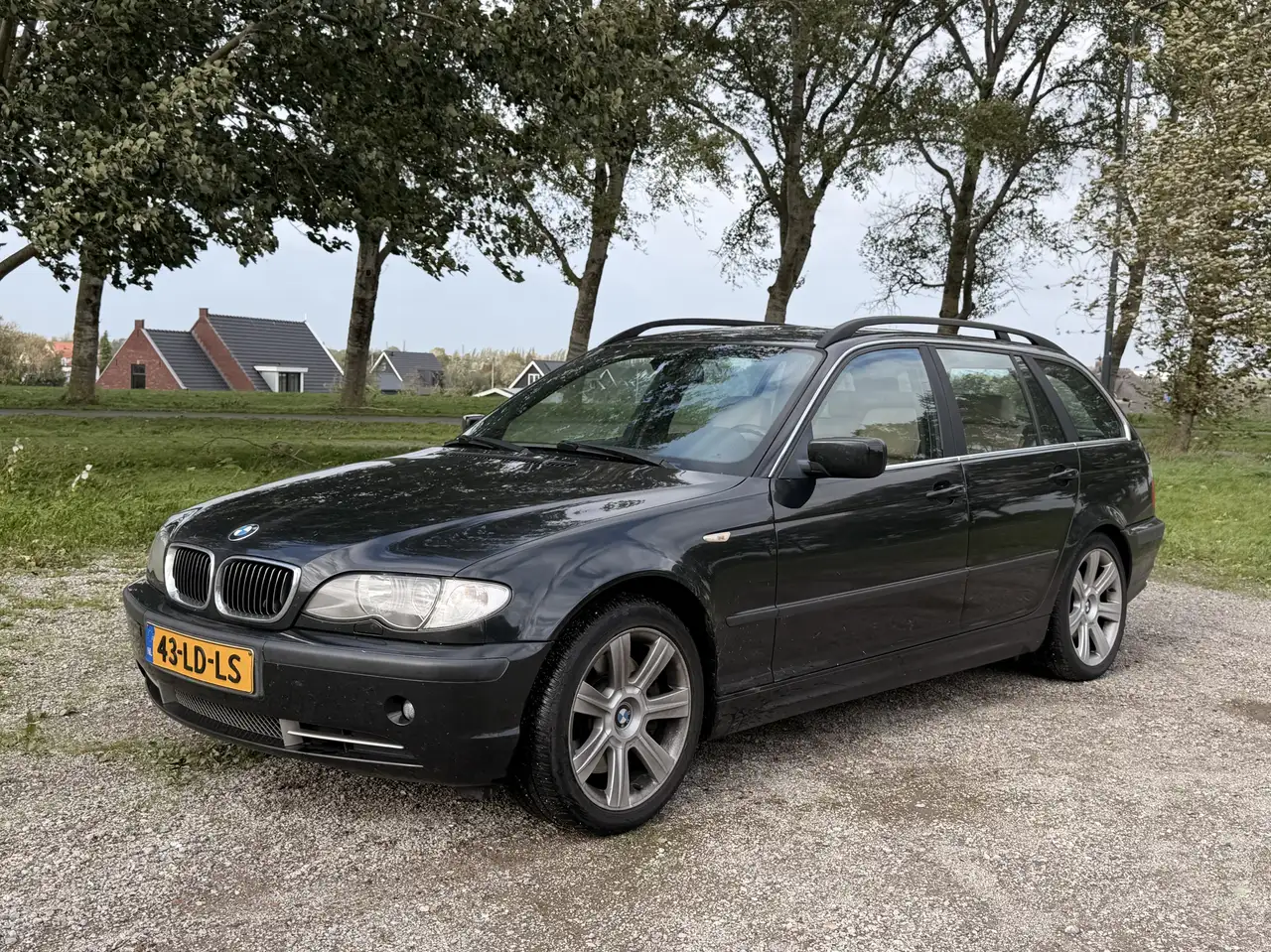 BMW 330