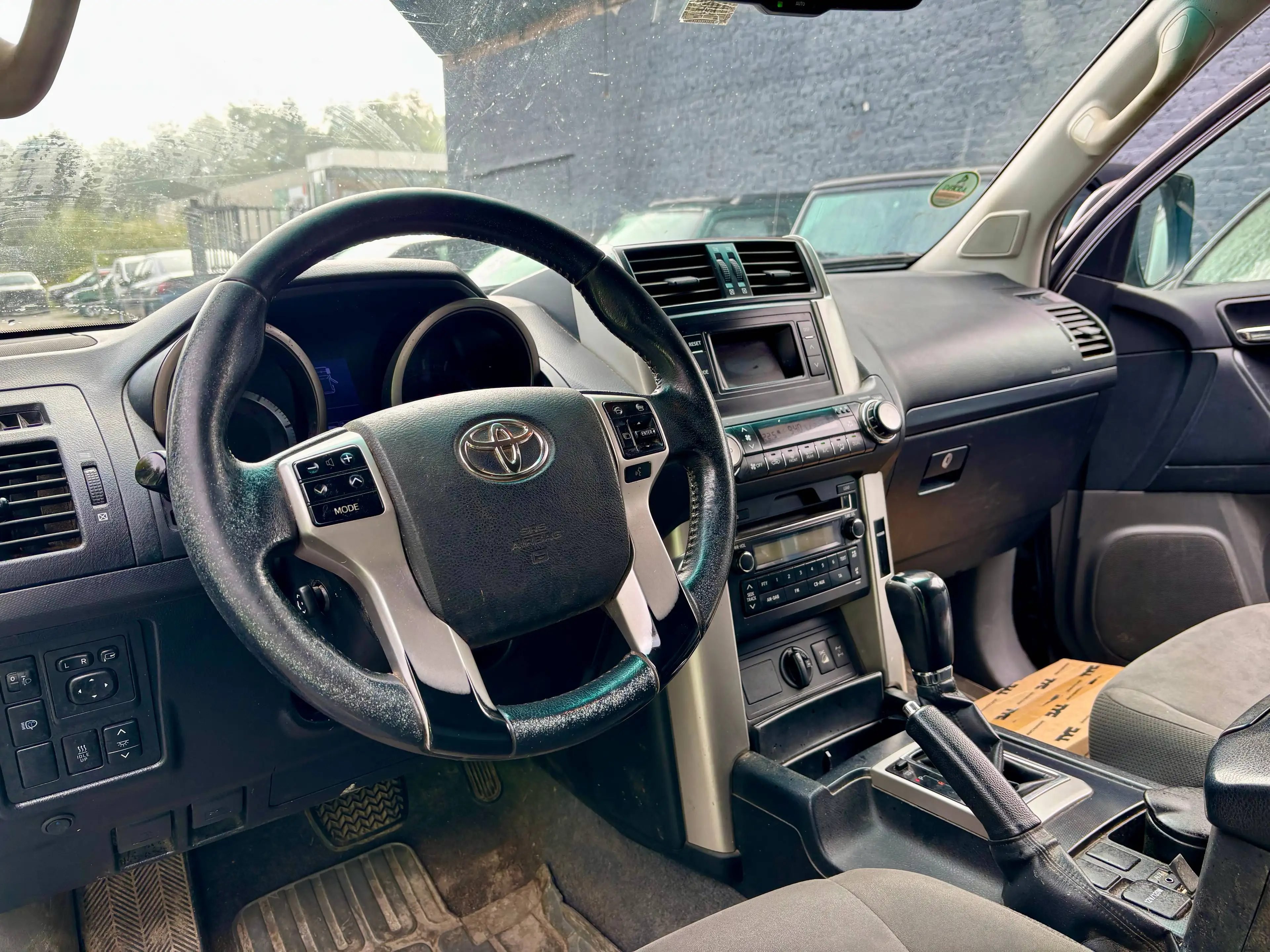 Toyota Land Cruiser 3.0 D-4D BVA VX 2 / 5 pl ctte  " belgium car pass " — photo 5