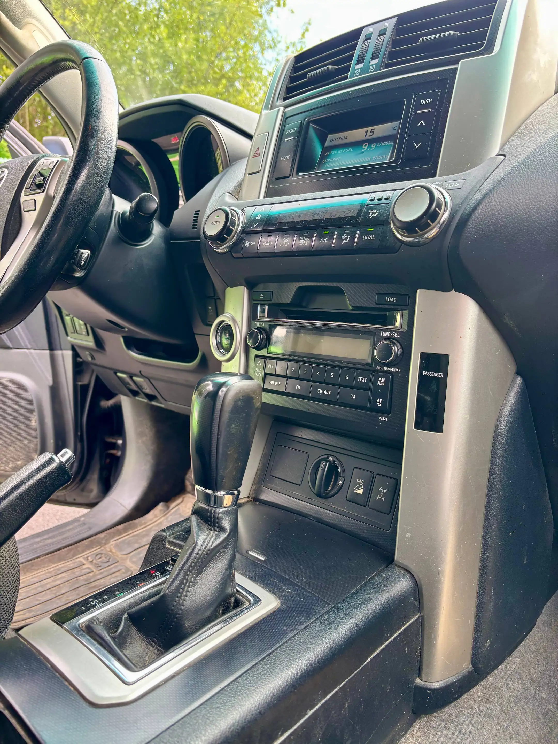Toyota Land Cruiser 3.0 D-4D BVA VX 2 / 5 pl ctte  " belgium car pass " — photo 10