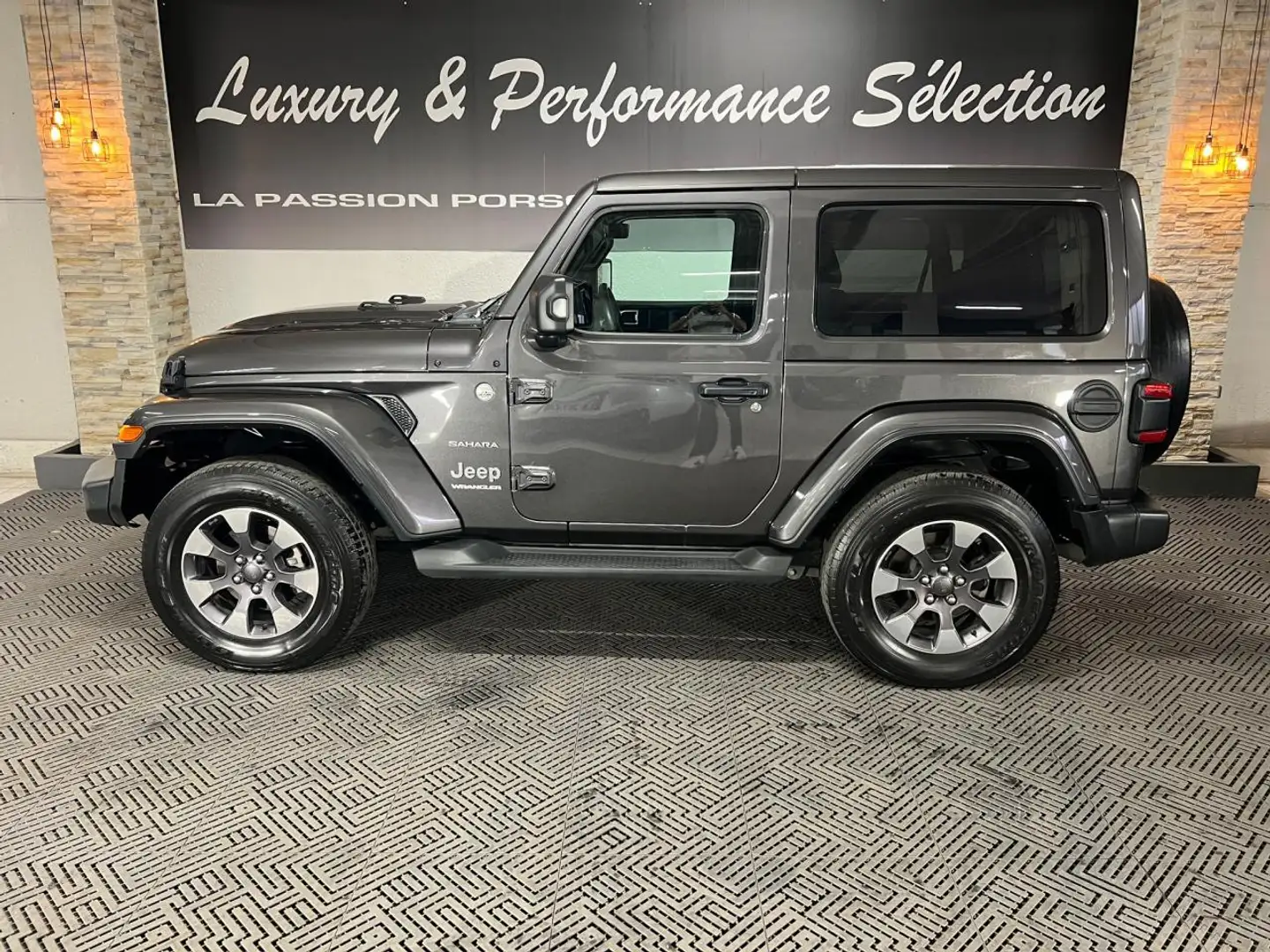 Jeep Wrangler JL 2.2 200ch BVA8 4x4 Sahara - 69000km - PAS DE MA Grey - 2