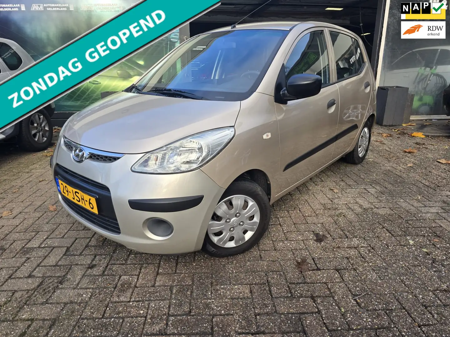 Hyundai i10 1.1 Active Cool | 1E EIGENAAR | 12MND GARANTIE | N bež - 1