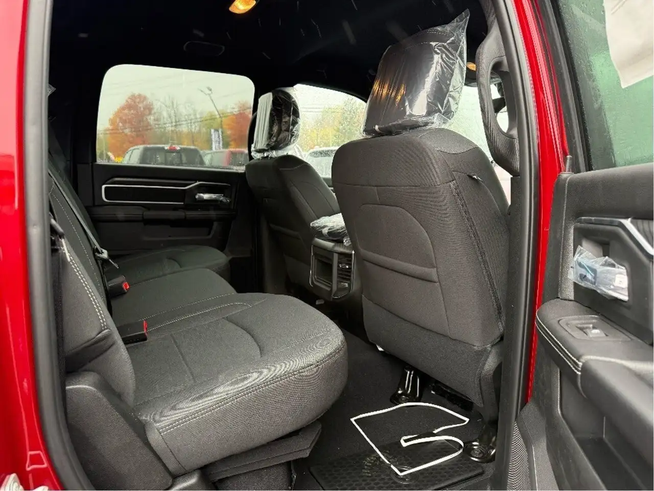 RAM 2500 снимка RAM 2500