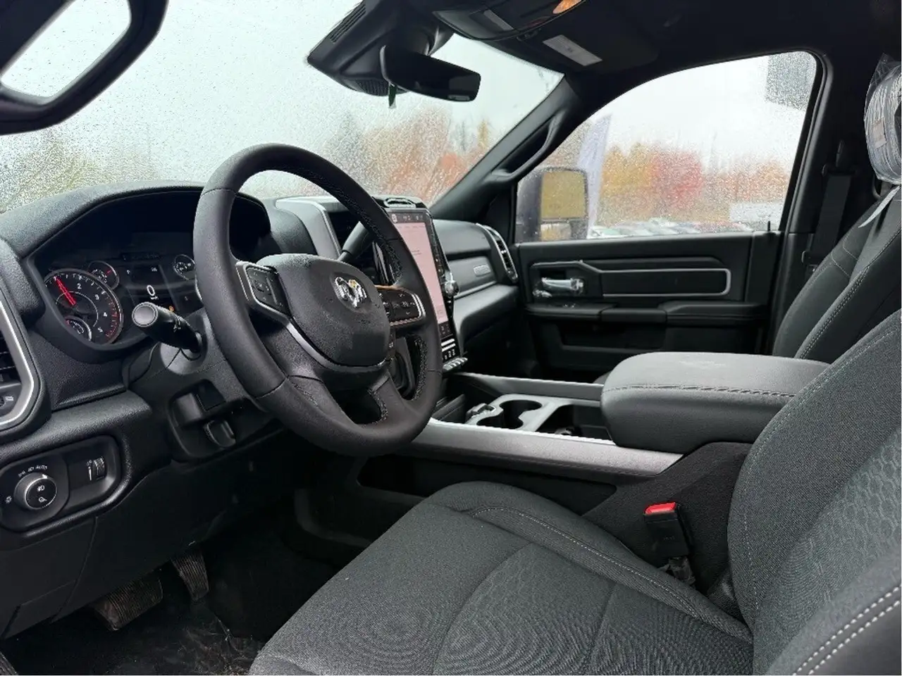 RAM 2500 снимка RAM 2500