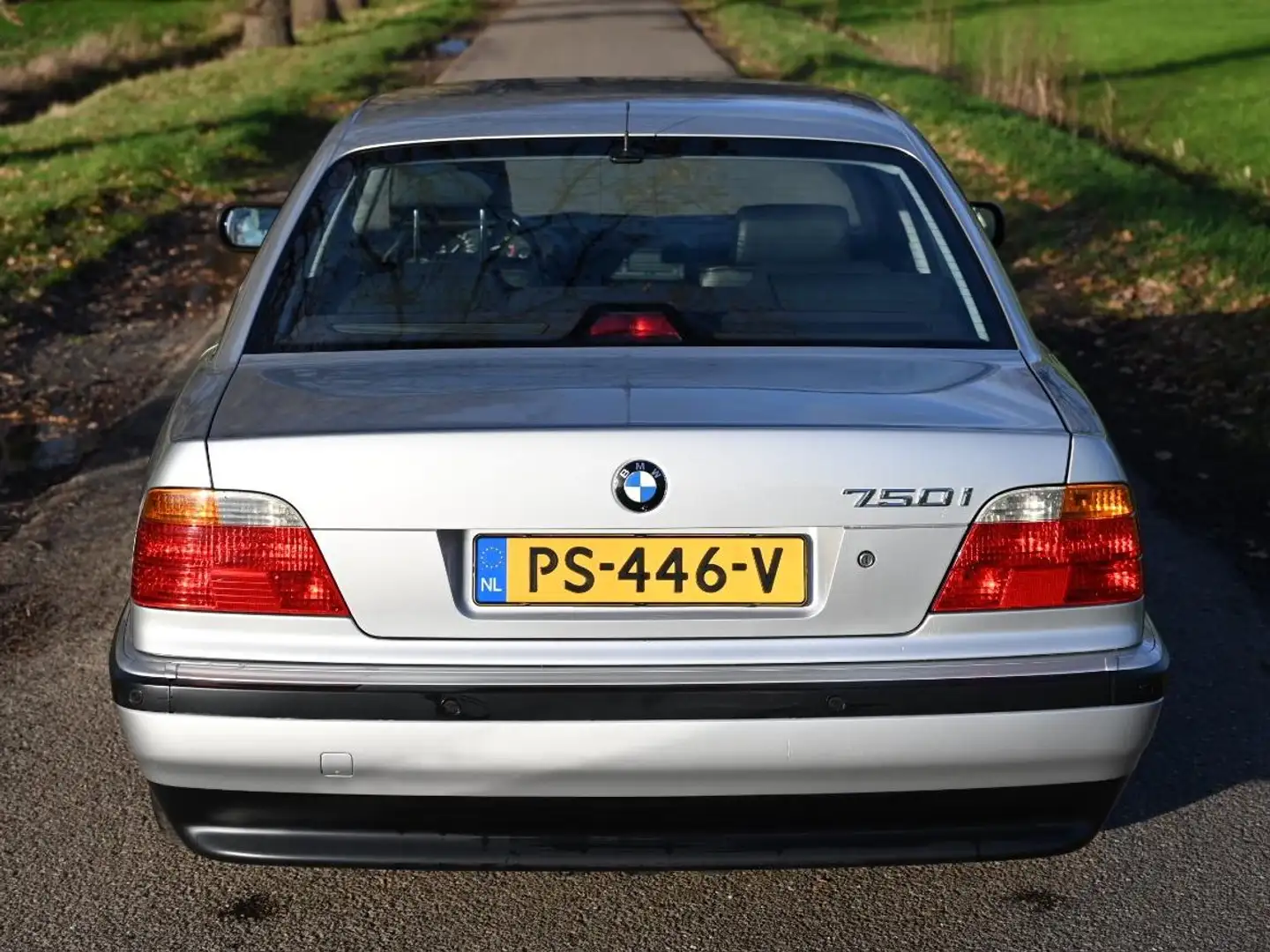 BMW 750 E38 LCI 750i V12 Zilver - 2