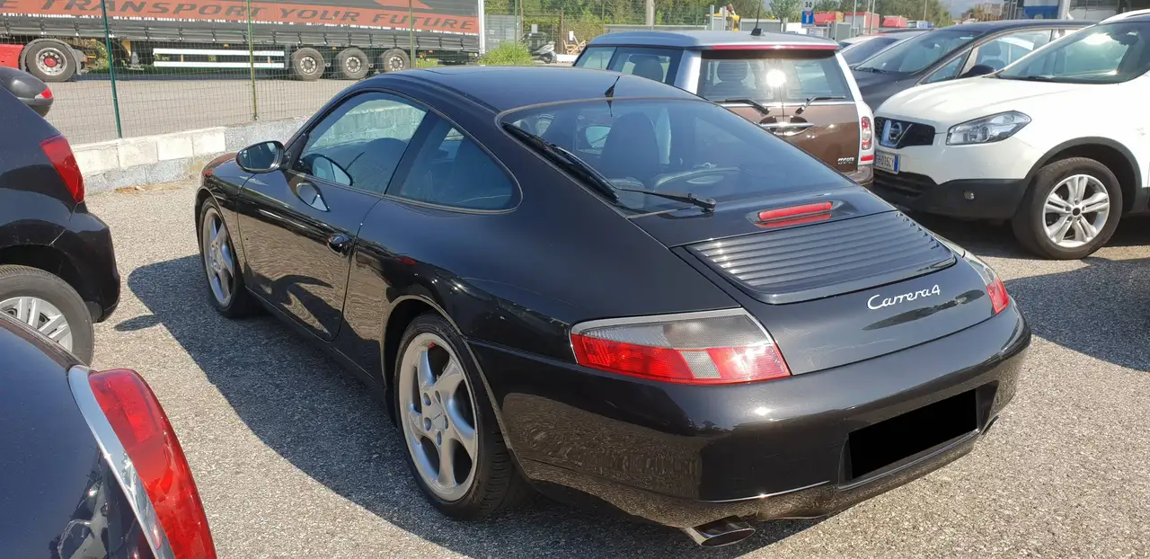 Porsche 911 IV Carrera 996 Coupe Coupe 3.4 Carrera 4, foto 1