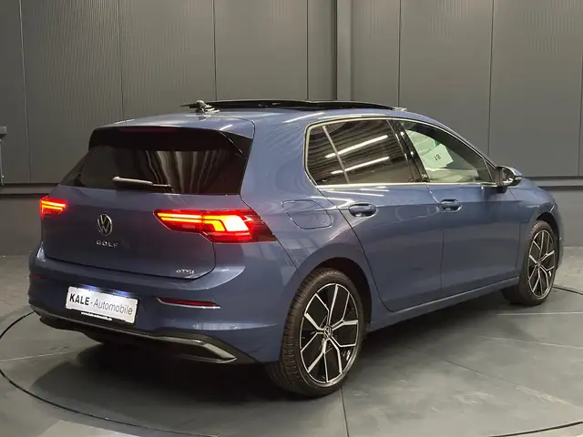 Volkswagen Golf view 6