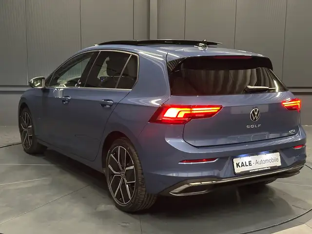 Volkswagen Golf view 4